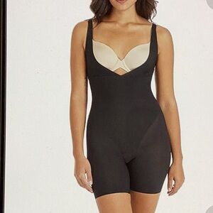 Maidenform Black Shapewear Bodysuit